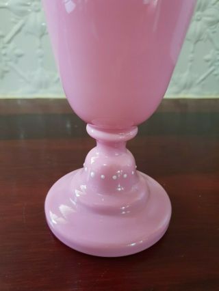 GORGEOUS PINK MILK GLASS HANDPAINTED WHITE DOVE & FLORAL VICTORIAN VASE 5