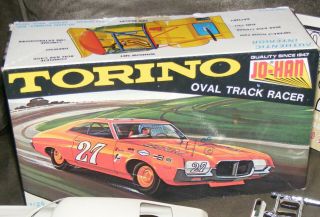 Johan 1972 Gran Torino Oval Stock Car Model 1/25 Build Or Parts Ford C - 3372