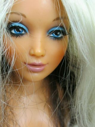 Vintage 1970s Ideal Tiffany Taylor Doll Two - Tone Hair 18 " Long Lashes Nude