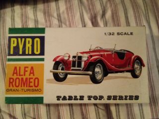 Vintage Pyro 1931 Alpha Romeo Gran Turismo 1/32 Scale Model Car Kit