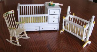 Vintage Doll House Minature Furniture Nusery Baby’s Room Dollhouse