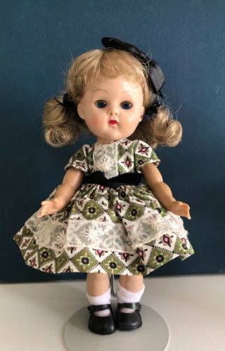Vintage Vogue Ginny Doll in her Tagged Dress from the 50’s 6