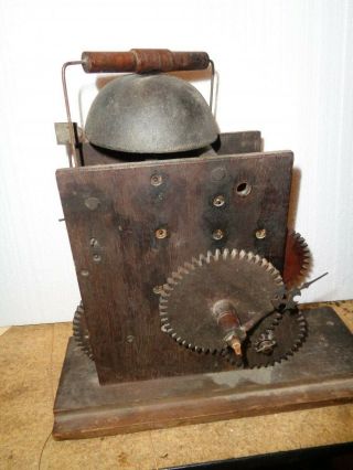 Antique - American - Wooden - Grandfather Clock Movement - Ca.  1825 - To Restore T651