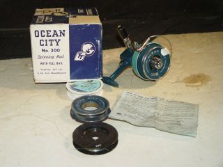 Estate Vintage Ocean City No 300 Spinning Fishing Reel W/ Box
