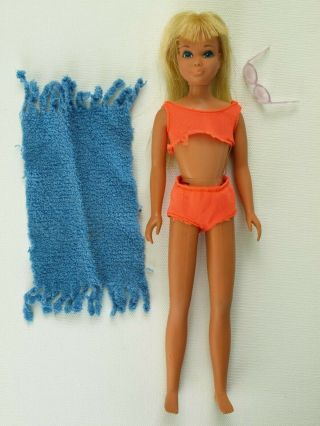 Vtg Mod Sun Set Sunset Malibu Skipper 1069 Barbie Doll Swimsuit Towel Sunglasses 2