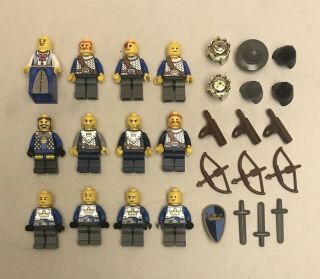 Castle Lego - 12 Vintage Minifigs,  Crown Knights,  King,  Queen,  Accesssories