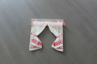 Vintage Lundby Dollhouse Red and White Drapes 2