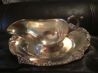 Vintage Sheridan Gravy Boat With Attached Tray Silver Plate