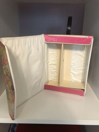 Vintage Dawn And Her Friends Doll Case With Dolls and Accessories 7