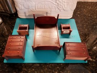 1975 Americana Miniatures Wood Bedroom Set For Doll House - Perfection Prod.  Usa