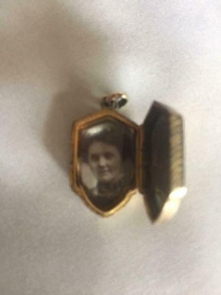 Lovely Antique Victorian G/f Photo Hair Pendant