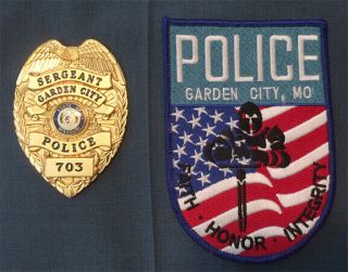 Garden City Mo Police Badge & Patch Authentic Obsolete Defunct Missouri Cass Co