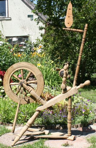 Antique Primitive Wooden Spinning Wheel,  19th Century
