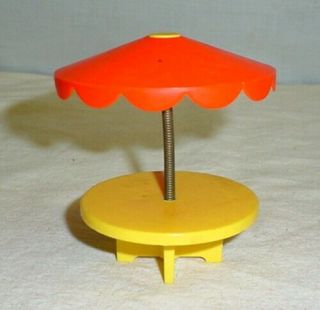 Vtg Patio Table & Umbrella Marx Picnic Table Lounge Chairs Dollhouse Furniture 2
