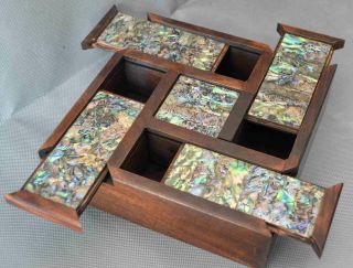 Decorative Collectable Auspicious Handwork Old Boxwood Inlay Shell Jewelry Box