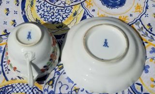 Antique Meissen Porcelain Teapot Floral decoration gold accents 4