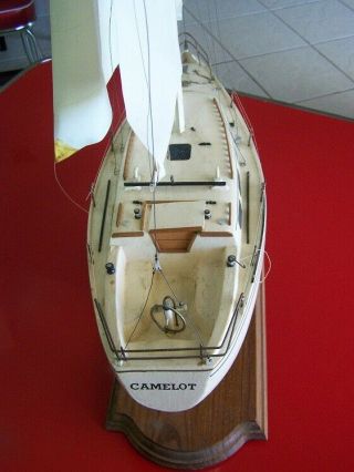HANDCRAFTED MODEL SAILBOAT ONE OF A KIND. 3