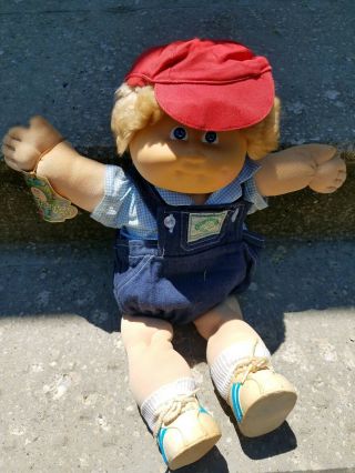 Vintage 1985 Cabbage Patch Boy Doll Blond Hair Blue Eyes Overalls Red Hat Diaper