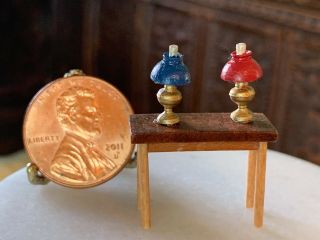 Artisan Miniature Dollhouse Vintage Wood 1/24th Scale Sofa Table 2 Lamps 