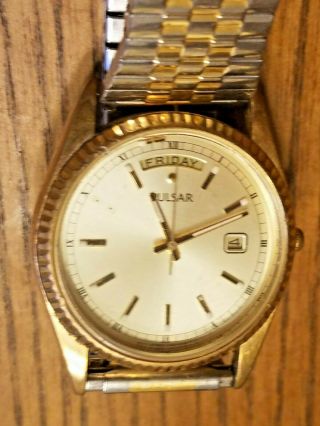Vintage Mens Pulsar Quartz Gold Tone Watch