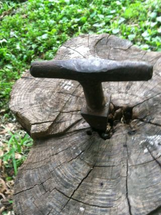 Antique Hand Wrought or Forged Blacksmith or Farmers Stump Anvil 3