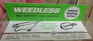 VINTAGE UNFISHED WEEDLESS BAIT COMPANY,  AITKIN,  MN FISHING LURE IN ORIG BOX 5