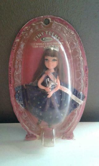 Vintage Uneeda Tiny Teens Doll 1967 Prom Time Miss Tiny Teen Trophy