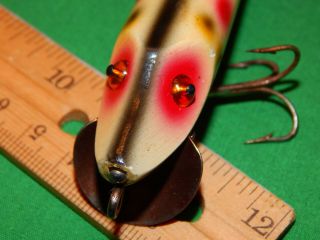 gorgeous 1950s Heddon Vamp strawberry spot nail - on eyes surface hardware 3
