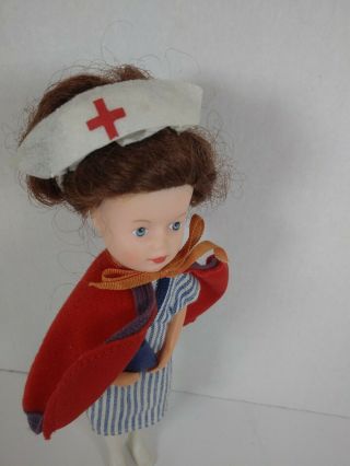 Vintage American Girl Molly Porcelain Christmas Nurse Doll Pleasant 1993 3