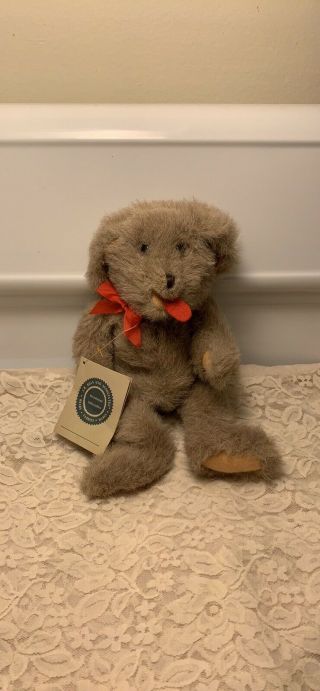 Vintage Boyds Bear (c) 1985