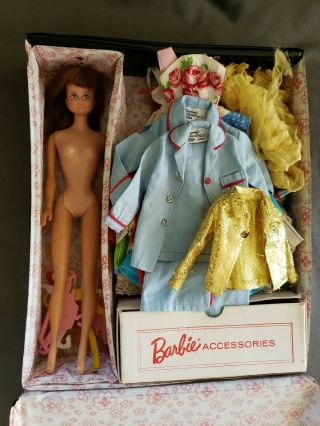 Vintage Midge Doll,  1963 Barbie Case And 10,  Clothes And Accessories