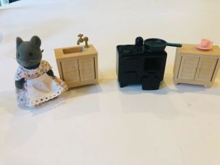Sylvanian Families Vintage Kitchen Furniture 1985 Calico Critters With Mouse