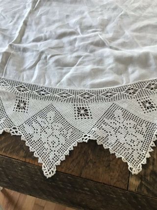 Vintage Handmade Crochet Lace Trim - On Tablecloth Antique Roses 8” Wide