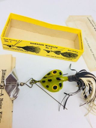 Vintage Fred Arbogast Hawaiian Wiggler Lure and Papers BULLFROG MINTY 2