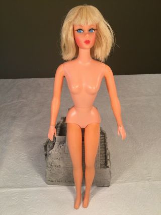 Vintage Dramatic Living Barbie Doll