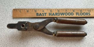 Vintage/antique Winchester Bullet Mold 40 - 82 Reloading Tool