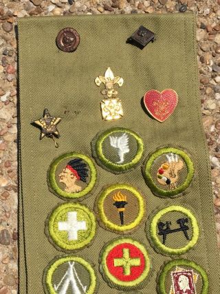 Vintage 1930s 40s Boy Scout MERIT BADGE SASH Pins Patches & FELT CAMP MERIWETHER 6
