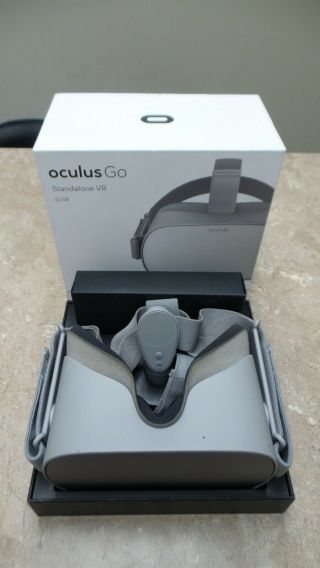 Oculus Go Standalone VR 32 GB Virtual Reality Headset W/ Box - F307 4