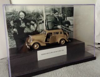 Bonnie And Clyde 10x7x5 " Display Case 1:32 Diecast Accurate Car Color & Detail