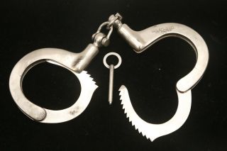 Antique H&r Arms Co.  123 Chrome Steel Handcuffs W/ Key S/n 2248
