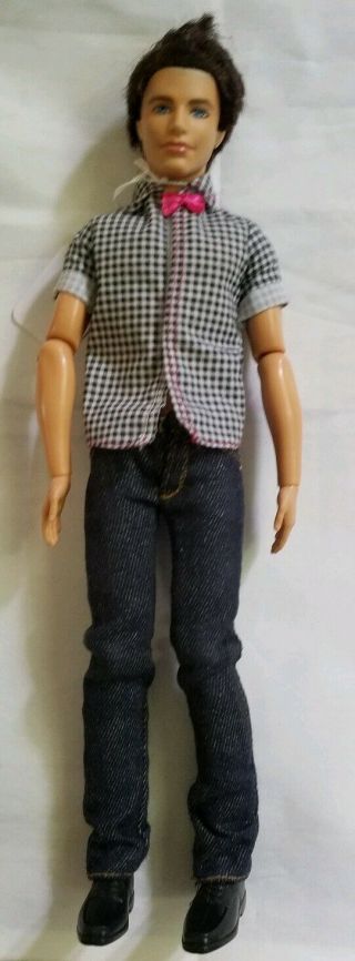 Barbie Ken Doll 2009 Dark Rooted Hair Articulated Mattel Bowtie Jeans Shoes