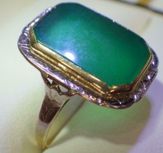 Antique 10k Yellow Gold Green Jadeite Ring 2.  612 Grams Size 6.  5