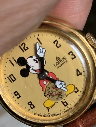 Vintage 1980 ' s Mickey Mouse Lorus Watch V802 - 0090 RO with second rotating dial 5