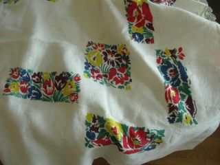 VINTAGE LINEN TABLECLOTH SCREEN PRINTED FLOWERS MACHINE HEMS LOVELY LOOK,  BEST 4