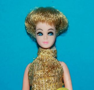 Vintage 1971 Topper Dawn Doll Head To Toe Blonde Bubble In Gold Glow Swirl Gown