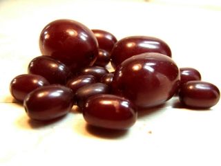 Antique Art Deco Cherry Amber Bakelite Beads Loose 34.  3 Grams