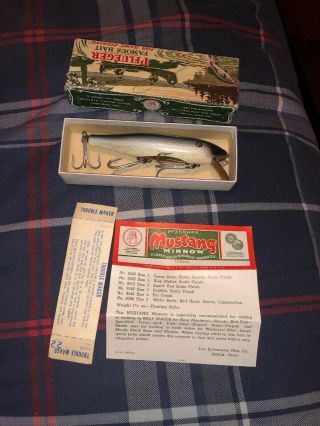 Vintage Pflueger Mustang Minnow Blue Mullet Scale 9509 Fishing Lure