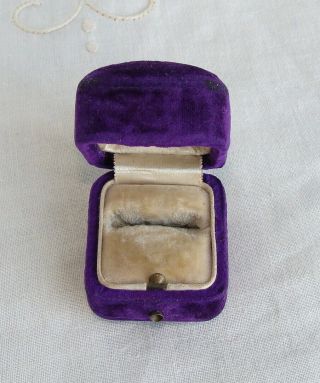 Antique E Kirchberg Chicago Purple Velvet Push Button Ring Box Velvet Inside 6