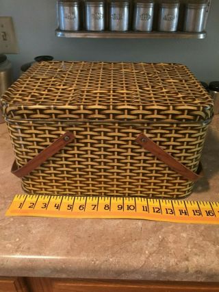 Vintage Picnic Basket - Basket Weave.