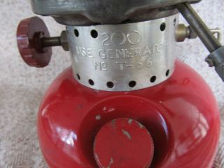 VINTAGE COLEMAN MODEL 200 LANTERN DATED 2 - 69 MADE IN CANADA - VGC 3